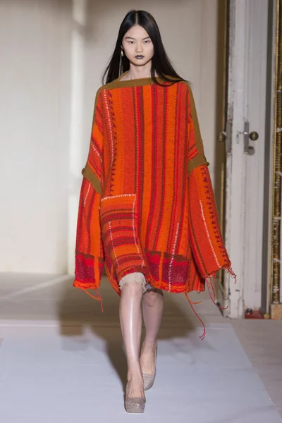 Look 24